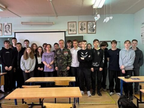 Орехозуевские студенты познакомились с ветераном ВДВ Новости Орехово-Зуево 